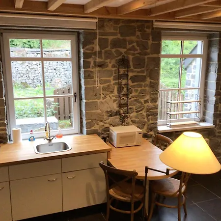 L'eau Et La Pierre * Yvoir